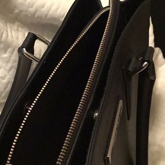 Calvin Klein handbag - Picture 3 of 3